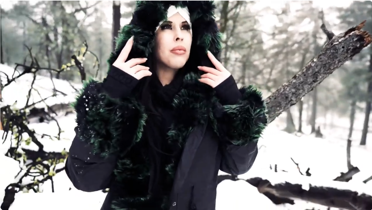 Blythe Vermilion apparel preview